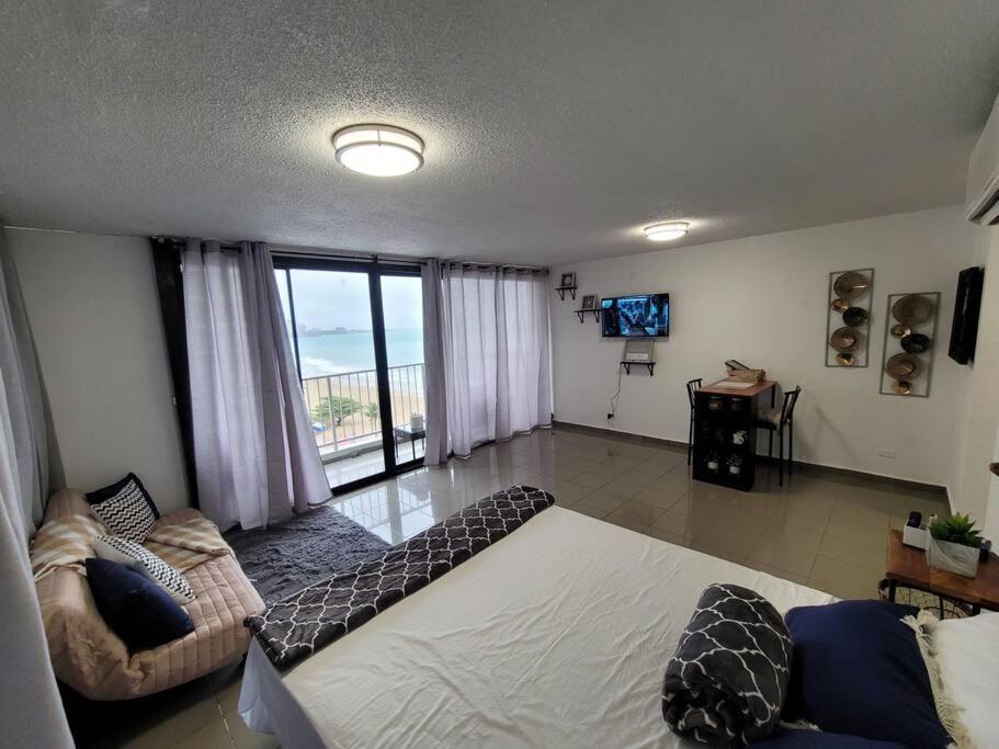 Coral Beach Studio W/ Ocean View San Juan Bagian luar foto